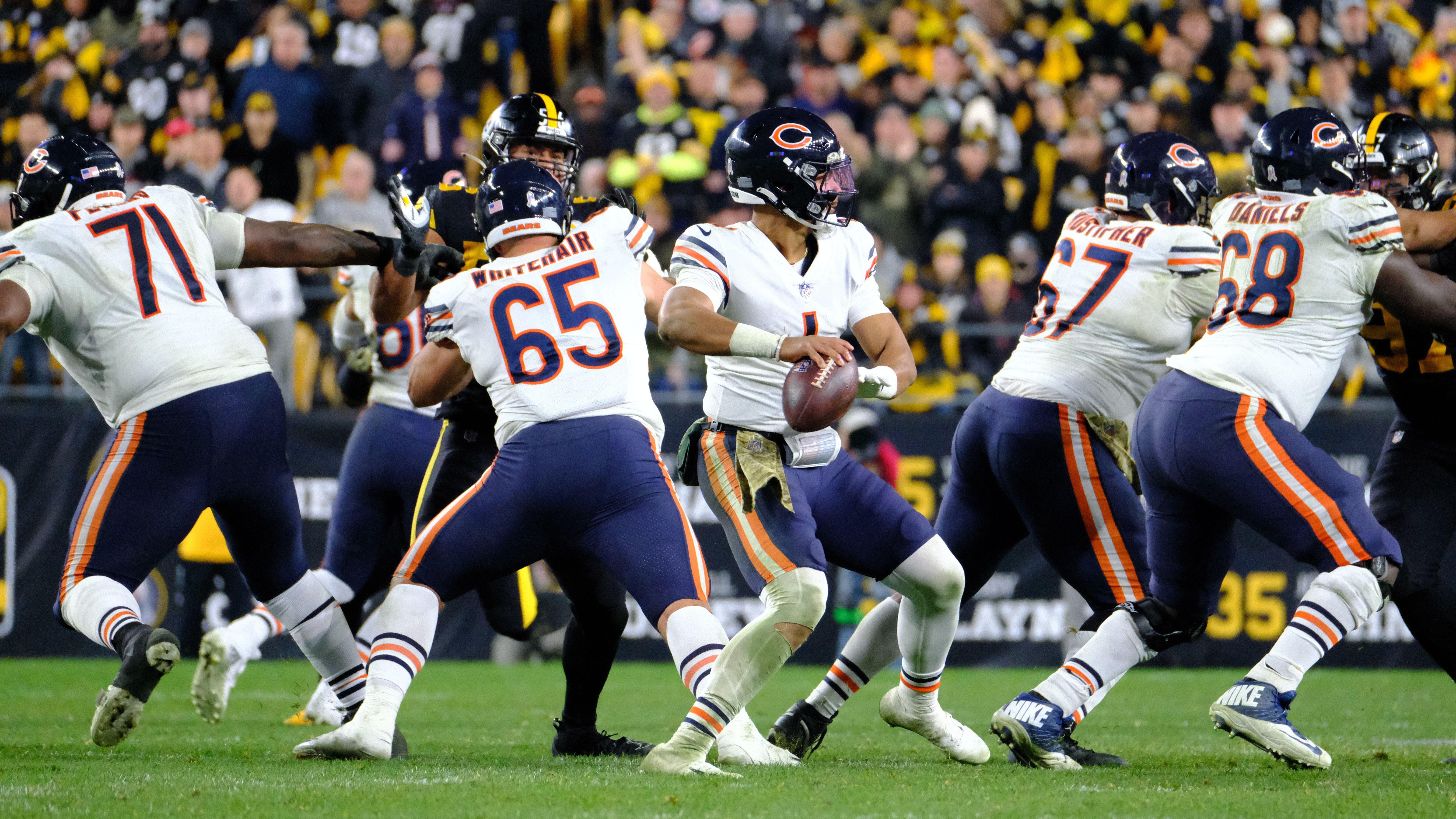 Justin Fields #1 during the Pittsburgh Steelers vs Chicago Bears game